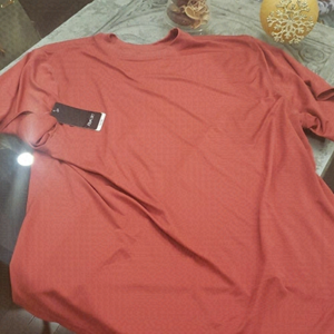 Reebok tee shirt new